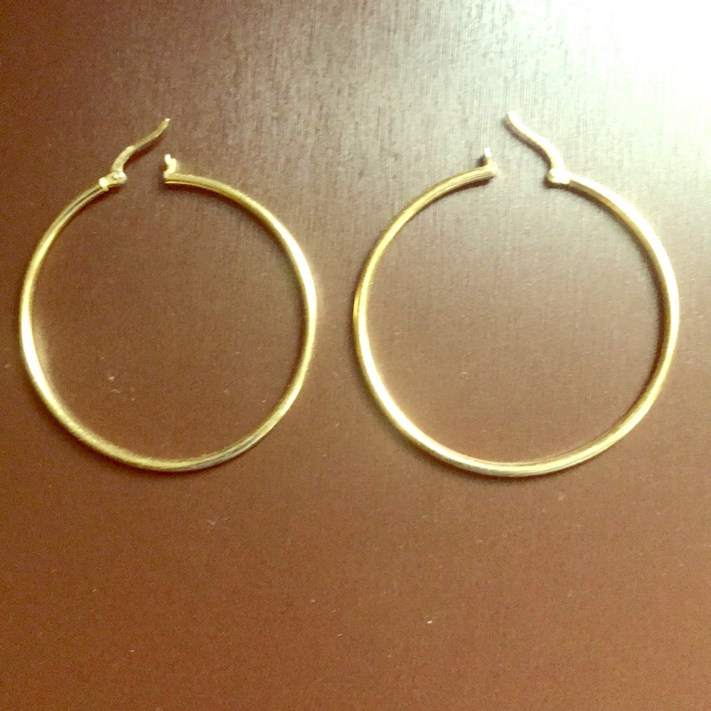 Gold hoop earrings 14k